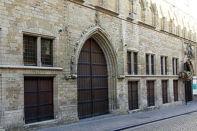 600 Years of History and Heritage: A Self-Guided Walking Tour of Leuven - From cultural collections to Ladeuzeplein