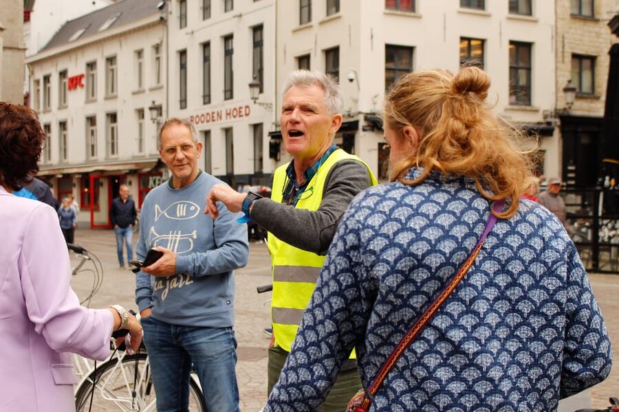 Antwerp: City Highlights Guided Bike Tour - What $38 buys you