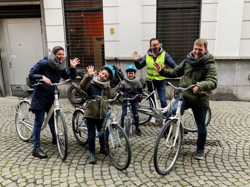 Antwerp: City Highlights Guided Bike Tour - The guides are the heart of the ride
