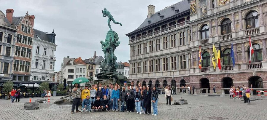 Antwerp: Historical Walking Tour in the Old City - Vleeshuis and the old world of Antwerp’s guilds