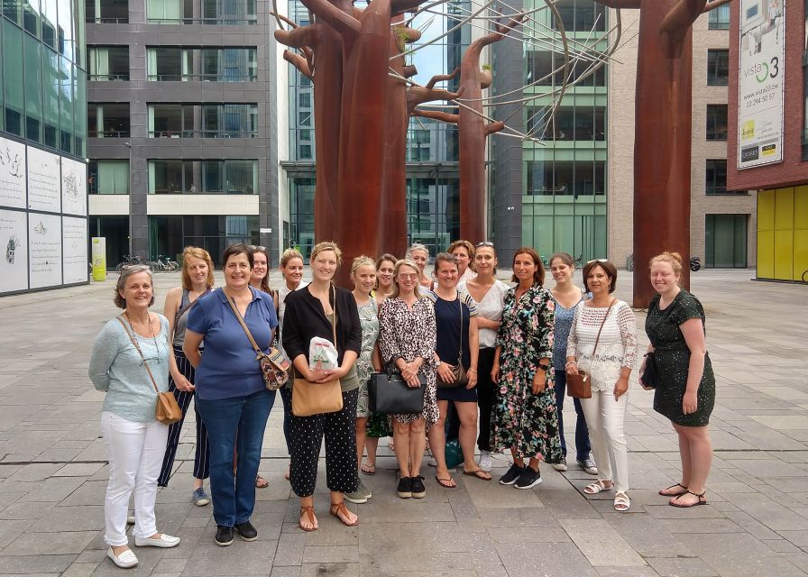 Antwerp: Jewish Neighbourhood Guided Walking Tour - A guide-led story, with room for questions