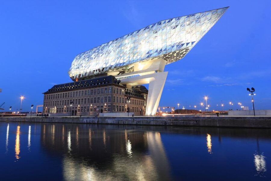Antwerp: Private Walking Tour with a Local - Seeing Antwerp without a fixed script