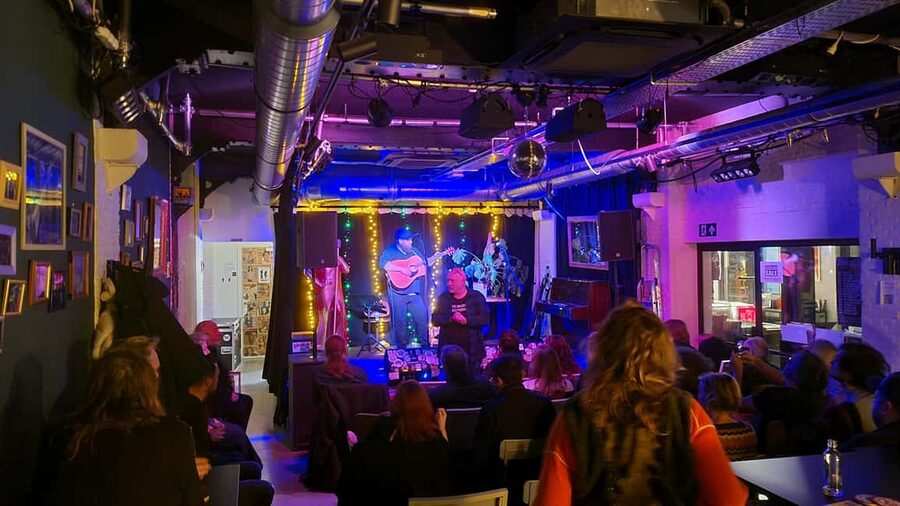 Antwerp: Pub Crawl in the Historical City - What the two-hour timing really gives you