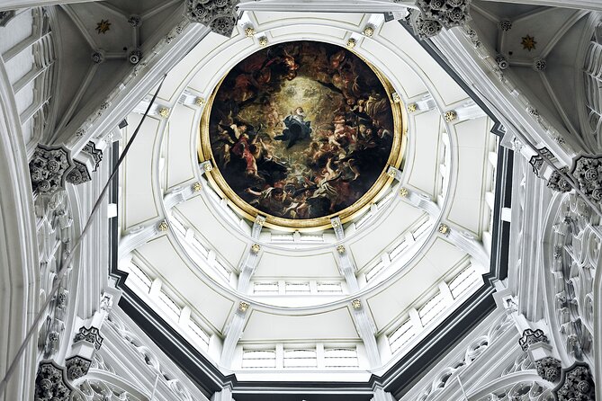 Antwerp Sightseeing Tour from Brussels - Grote Markt and the story behind Antwerp’s name