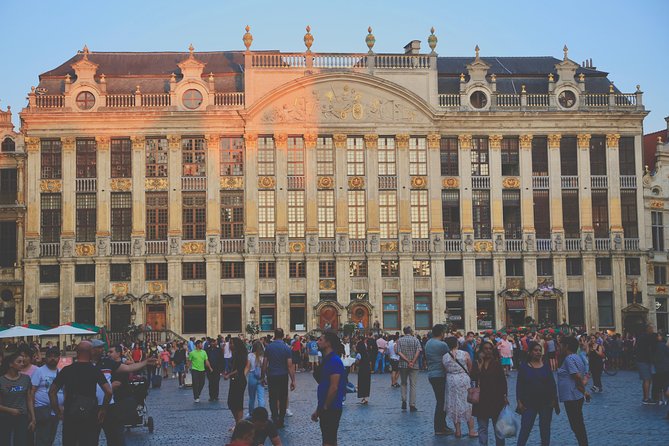Architecture Tour of Brussels - Les Galeries Royales Saint-Hubert and the birth of the shopping arcade