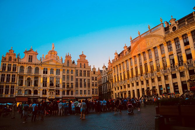 Architecture Tour of Brussels - La Bourse and the commercial heart of Brussels