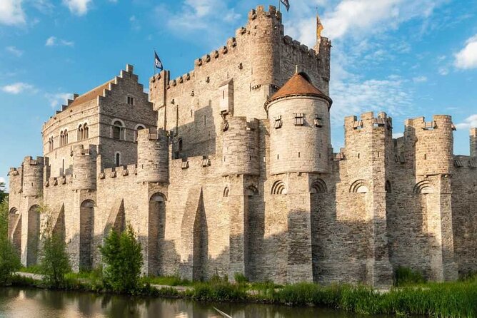 AudioGuide Ghent - Korenmarkt and the architect who took risks