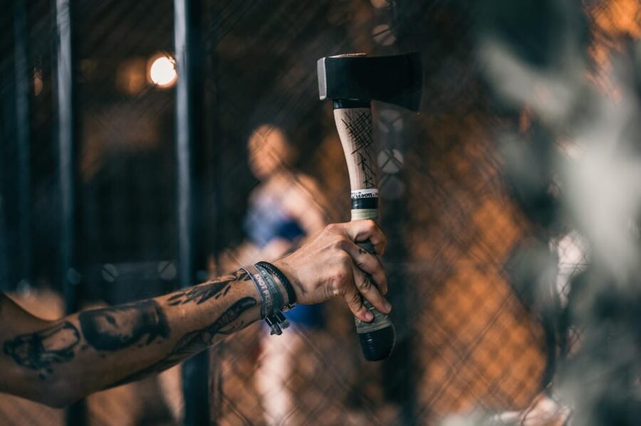 Axe Throwing Experience - The atmosphere and staff support