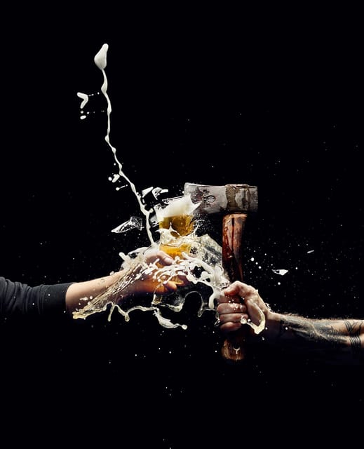 AXE THROWING EXPERIENCE IN ANTWERP - A central Antwerp break that works in bad weather