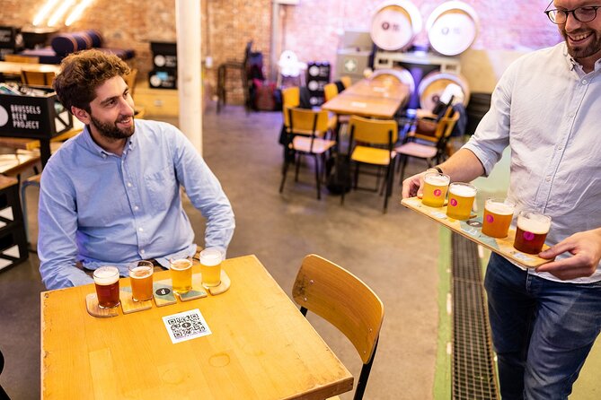Beer Tasting Tour in Brussels - Starting with a welcome beer