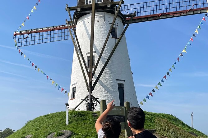 BikeTour Bruges & Damme in Spanish and English - Reaching Damme’s medieval center