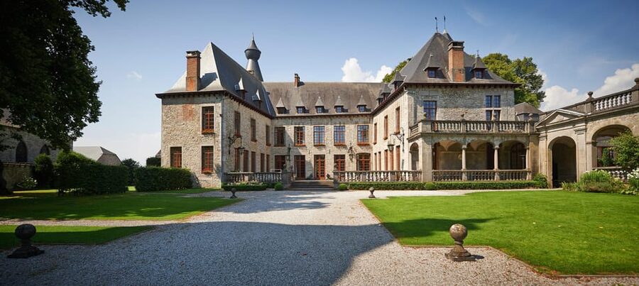 Bioul (near Dinant) : Château de Bioul Tour and Wine Tasting - From grape to glass in the winery