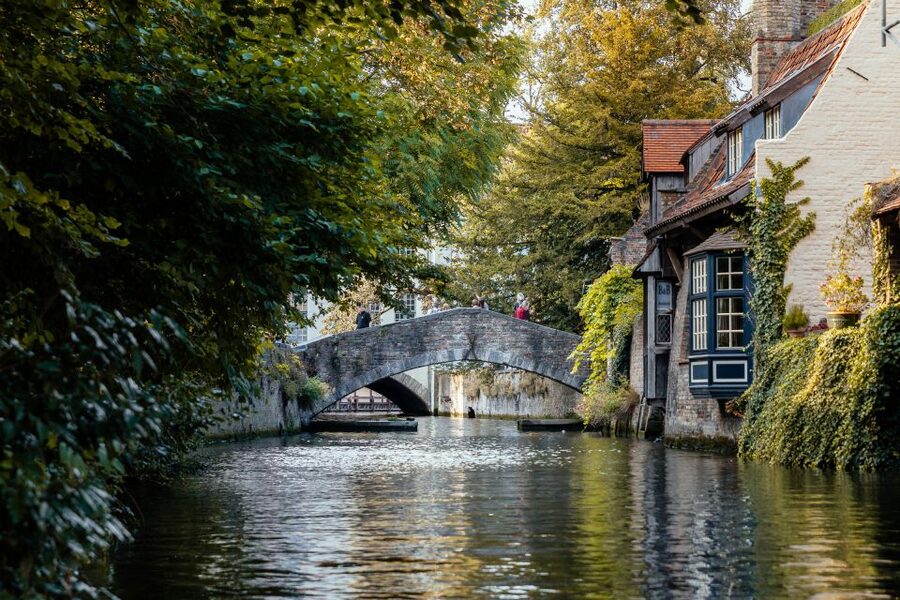 Bruges: 1.5-Hour Private Kick-Start Tour with a Local - The value of a private group at $50 per person