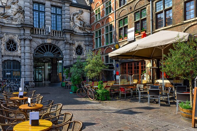 Bruges and Ghent - Belgium's Fairytale Cities - from Brussels - How much walking and how large is the group?