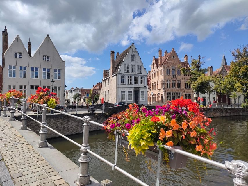 Bruges by bike with family and friends! - Key points to know before you book