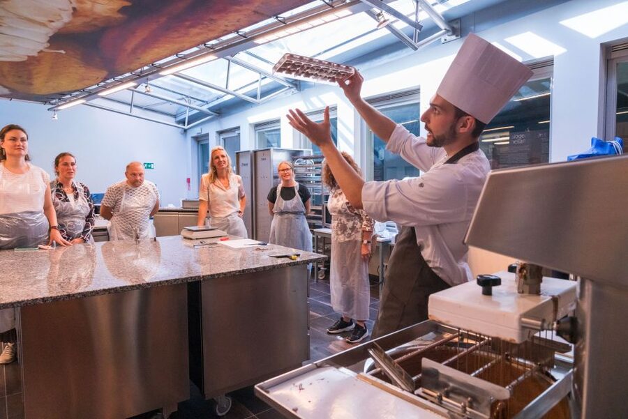Bruges: Chocolate Making Workshop and Chocolate Museum Entry - Who Will Enjoy It Most?