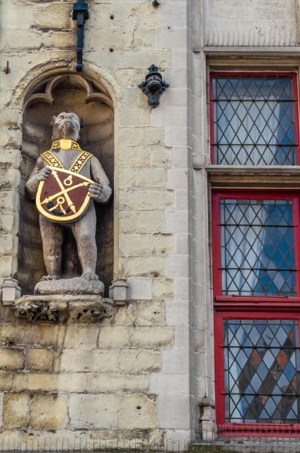 Bruges: Express Walk with a Local in 60 minutes - Should you book the Bruges express walk?