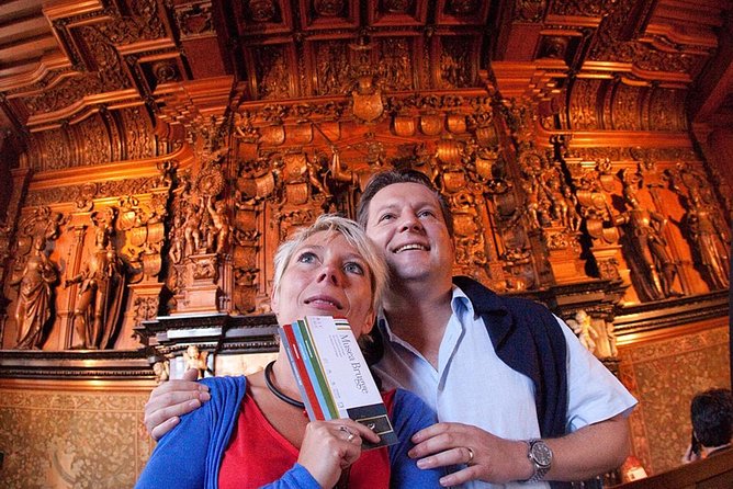 Bruges Food and History Tour: Culinary Delights & Hidden Gems - Sint-Anna and the Adornes family story
