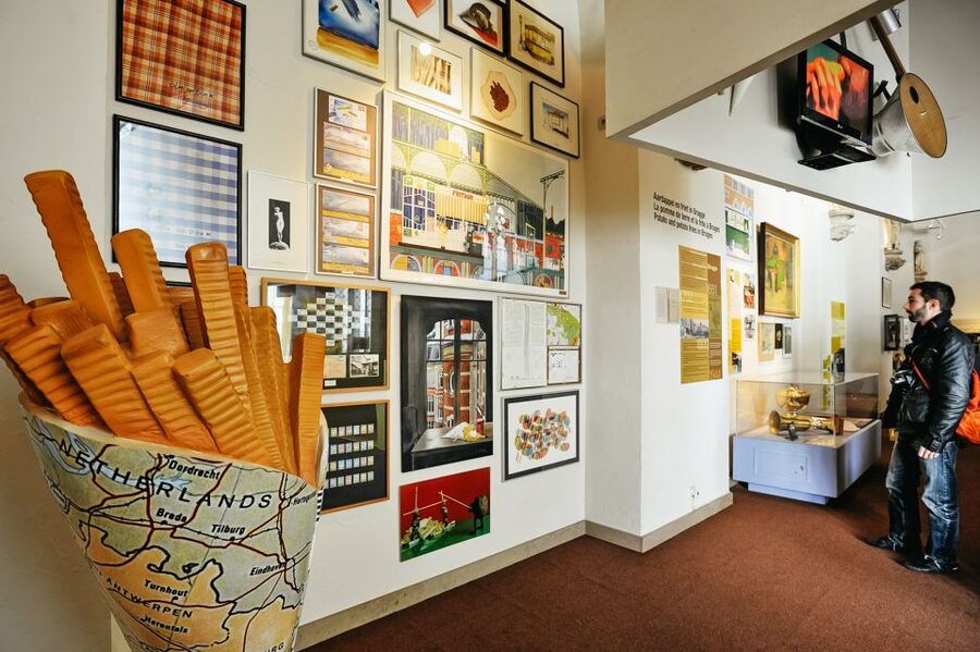 Bruges: Frietmuseum Entry Ticket - First floor: how potatoes became fries in Belgium
