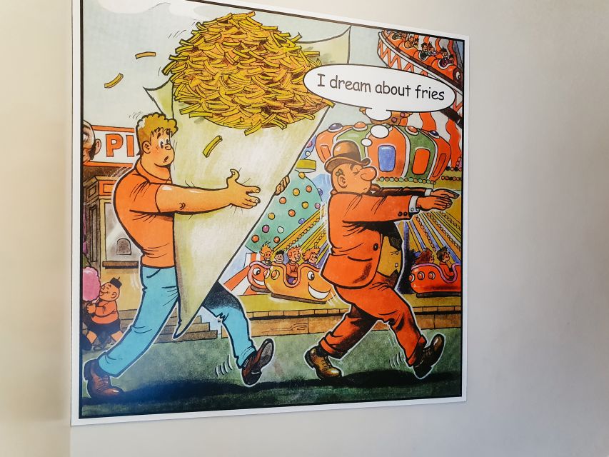 Bruges: Frietmuseum Entry Ticket - Historical objects, art, and photo stops