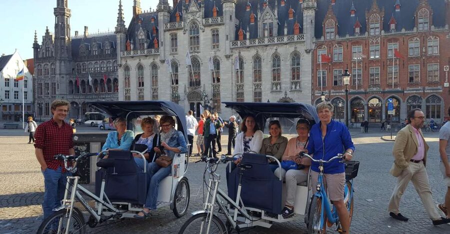 Bruges: Guided Rickshaw Tour - The central sights come first
