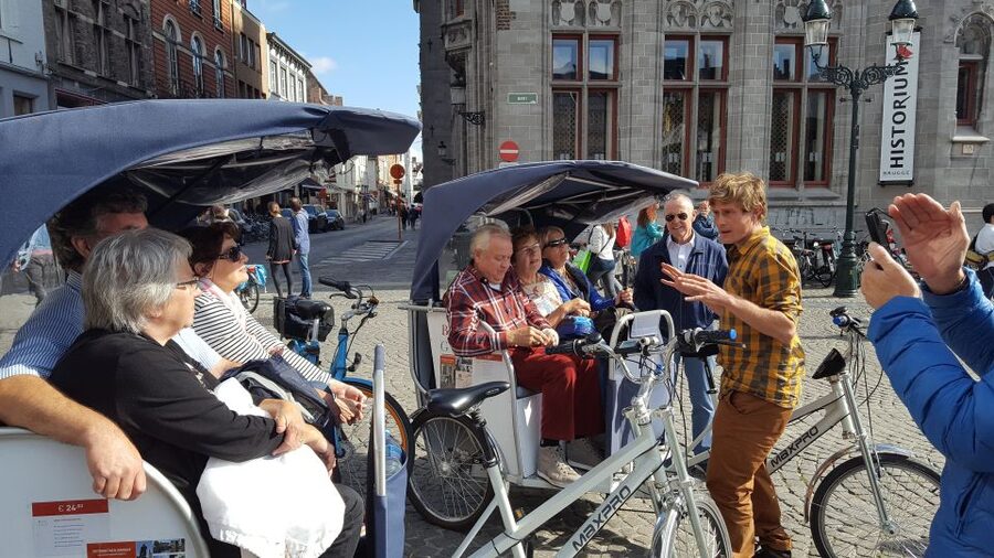 Bruges: Guided Rickshaw Tour - Who will get the most from this ride?
