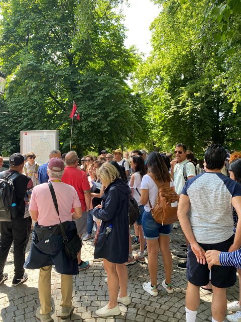 Bruges Guided Walking Tour: Stories, Mysteries and People - Rozenhoedkaai and the canal views