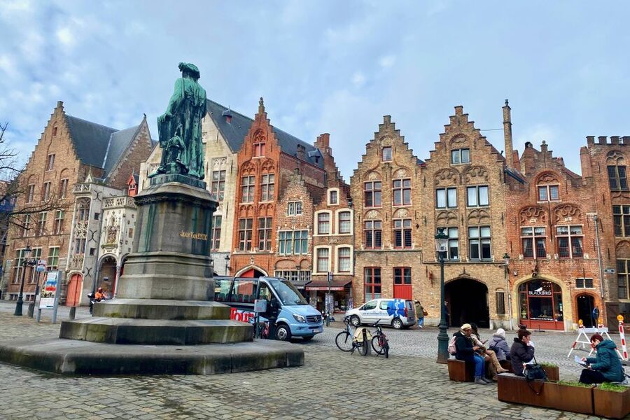 Bruges Highlights, Boat, Beer, Chocolate Day trip from Paris - Bourgogne des Flandres and six Belgian beers