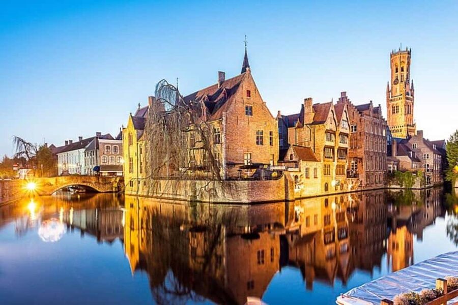 Bruges : Highlights & Hidden gems Walking Tour - What $88 per person buys you