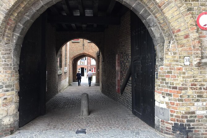 Bruges’ Legends and Hidden Treasures: A Self-Guided Audio Tour - A self-guided route through Bruges legends
