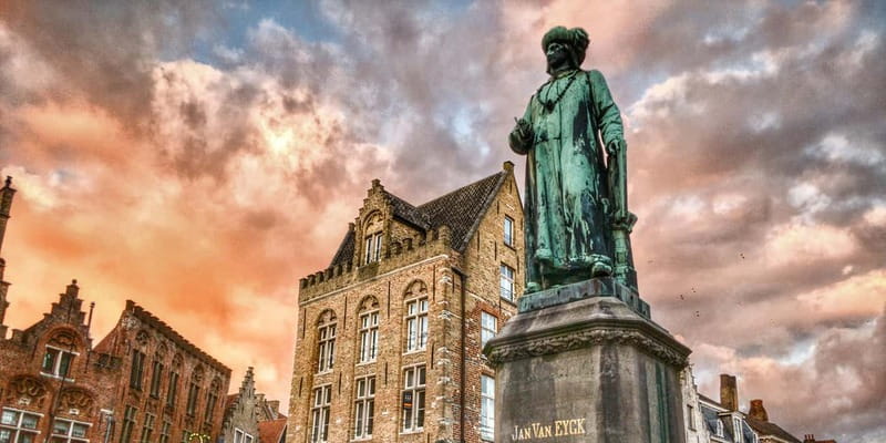 Bruges: Nightly Tales and Untold History Walking Tour - Starting beneath the Belfry at Markt