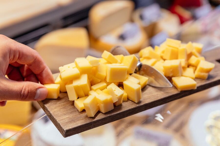 Bruges: Private Food Tour – 10 Tastings with Locals - Fries, Waffles, Chocolate, and Beer