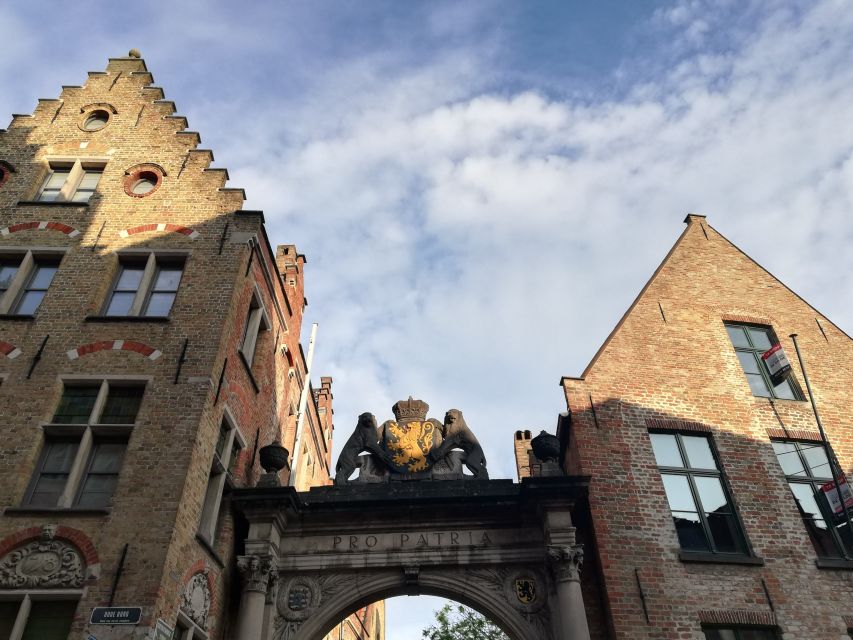 Bruges: Private Historical Highlights Walking Tour - Church of Our Lady, St. John’s Hospital, and Gruuthuse Palace