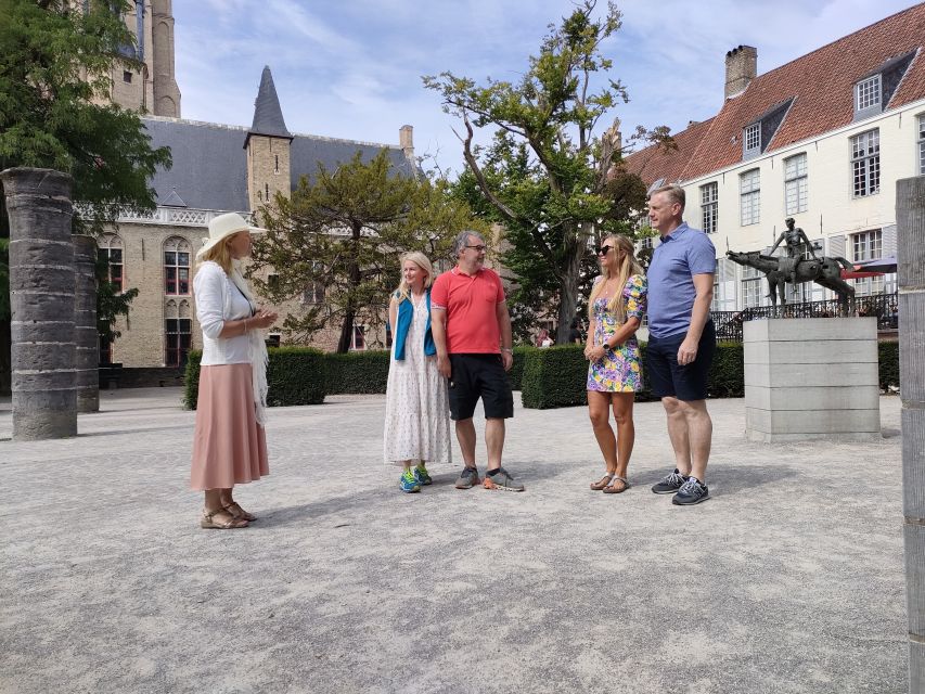 Bruges: Small Group Boat Cruise and Guided Walking Tour - Chocolate tasting on the Rosary Quay