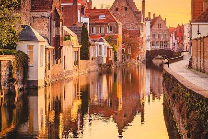 Bruges Tour from Your Cruise Ship with Canal Cruse & Leisure Time - Minnewater Lake and the Lake of Love