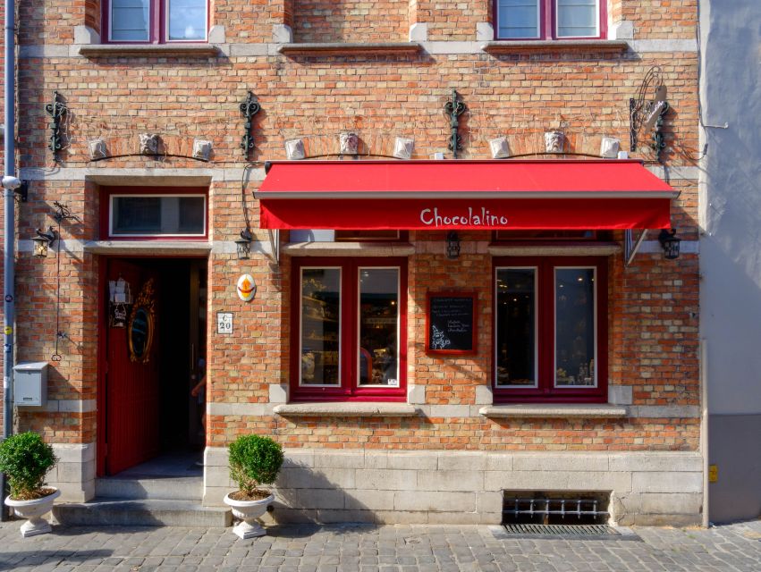 Bruges: Walking Tour, Canal Boat Trip w/Beer Tasting Option - Key points at a glance