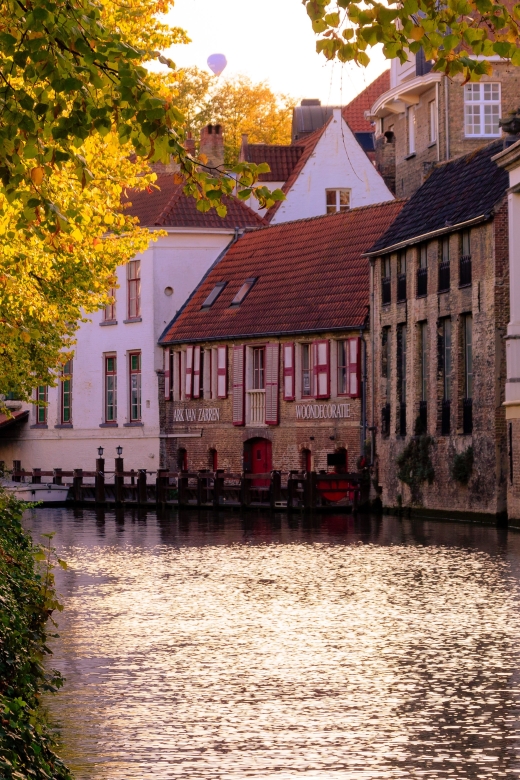 Bruges: Walking Tour, Canal Boat Trip w/Beer Tasting Option - Lunch, chocolate, lace, and extra exploring
