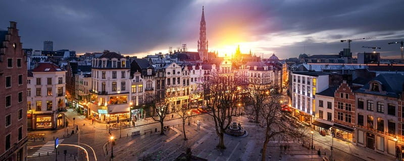 Brussels: 2-Hour Dark Side of Brussels Private Tour - Saint-Jean Square and the city’s forgotten corners