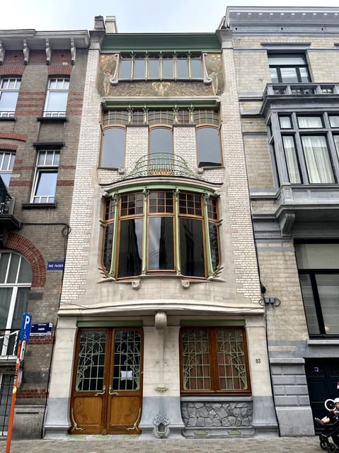 Brussels: 2-hours "Art Nouveau" Walking Tour - Starting at Merode and Parc du Cinquantenaire