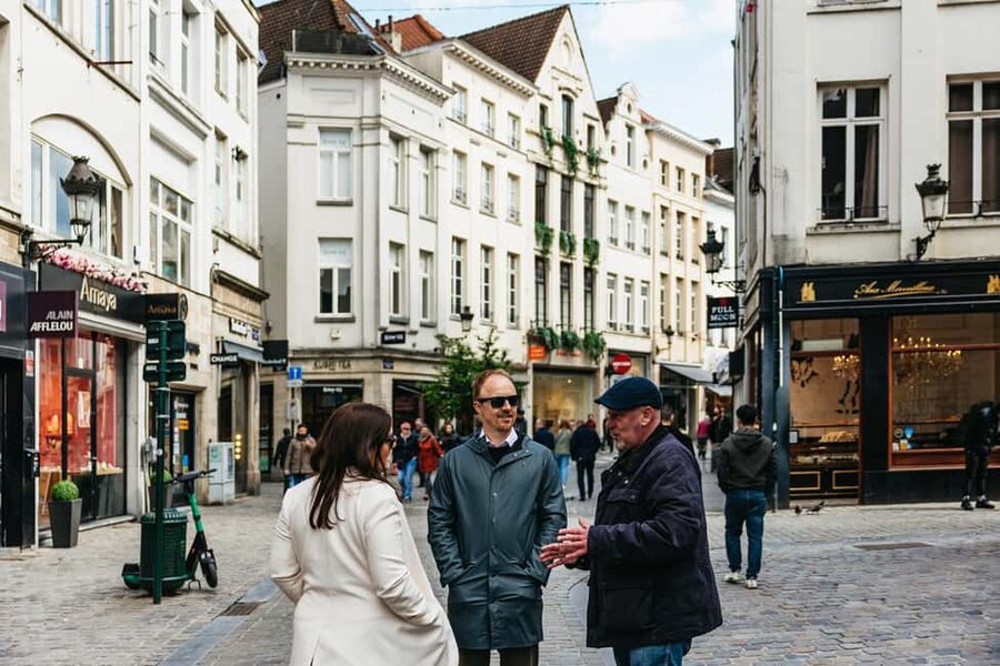 Brussels: Beer Tasting Tour with 7 Beers and Snacks - Starting at Mary Grand Place