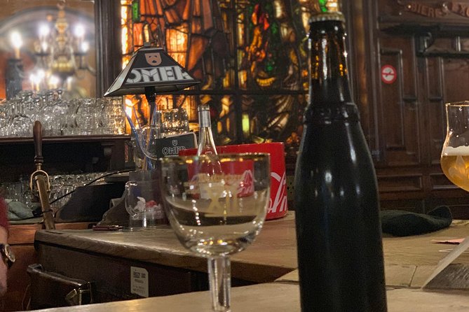 Brussels Chocolate Beer Waffle and Belgian Whiskey All-in-One (Small Group) Tour - Frites and a loaded waffle keep the afternoon grounded