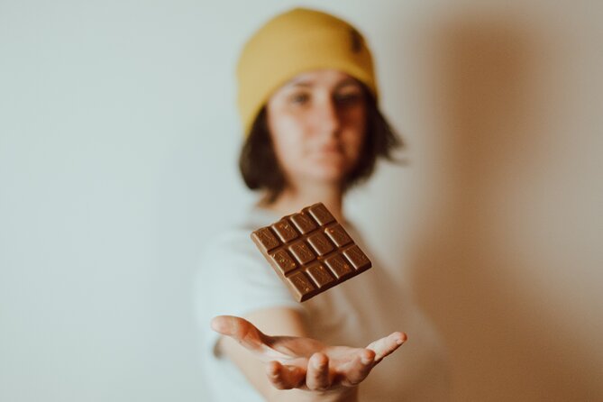 Brussels Chocolate Tasting Tour - Walking through the Royal Gallery of Saint Hubert