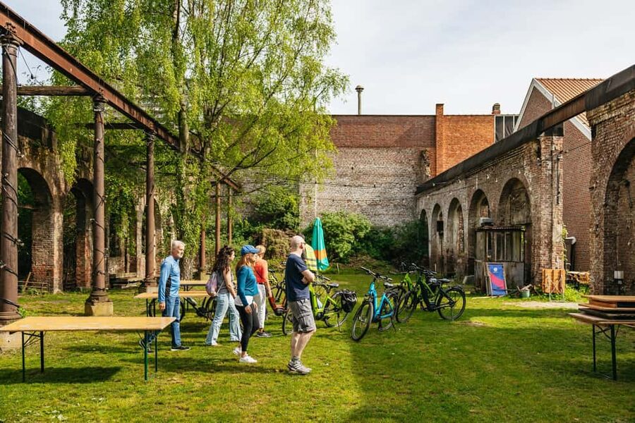 Brussels: City Highlights and Hidden Gems Bike Tour - Choosing the right bike before setting off