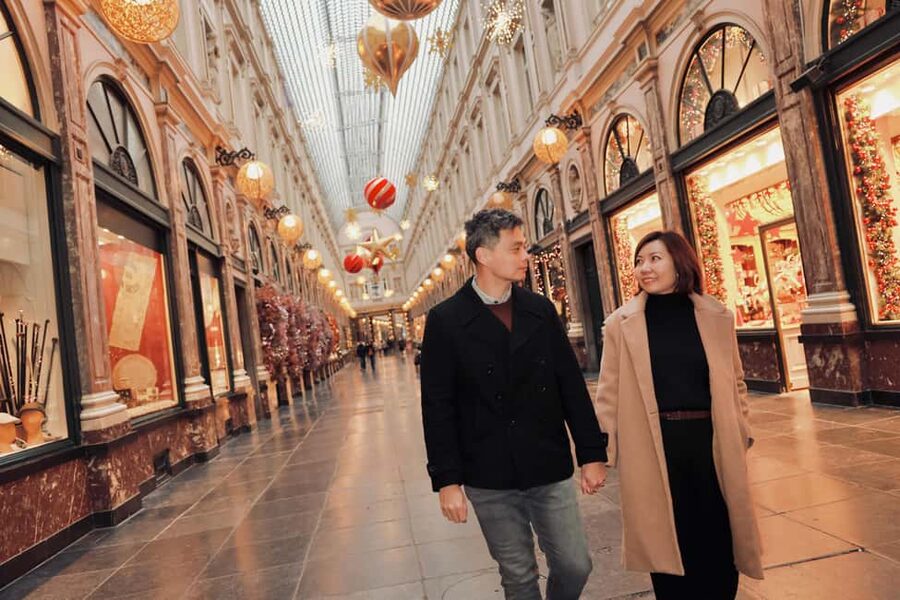 Brussels City Photoshoot With a Professional Photographer - Emily’s posing guidance is the main reason to book
