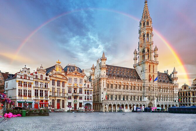 Brussels: City Walk with Audioguide in 7 Languages on your Phone - Grote Markt, Brussels’ grand center