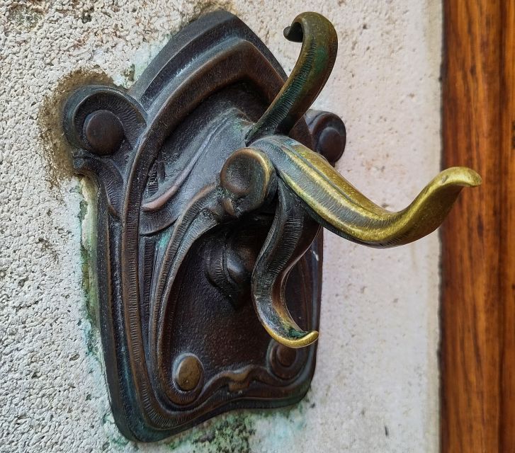 Brussels: Fall and Rise of Art-Nouveau Guided Tour - What to look for on a three-kilometer walk