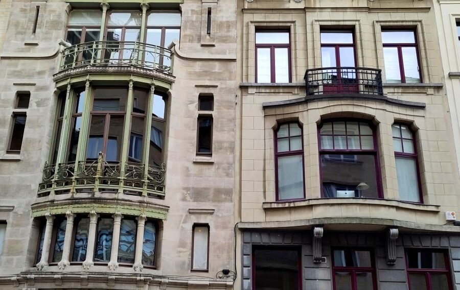 Brussels: Fall and Rise of Art-Nouveau Guided Tour - The streets are the real setting