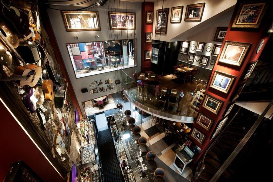 Brussels: Hard Rock Cafe with Set Menu for Lunch or Dinner - Is the $31 price good value?