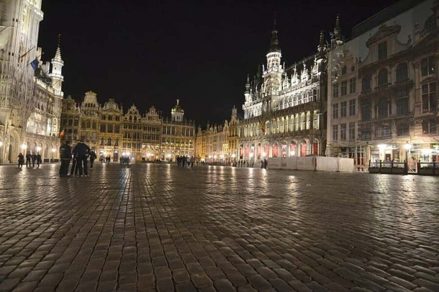Brussels: Highlights and Hidden Gems Walking Tour - St. Nicholas Church and the first layer of city history