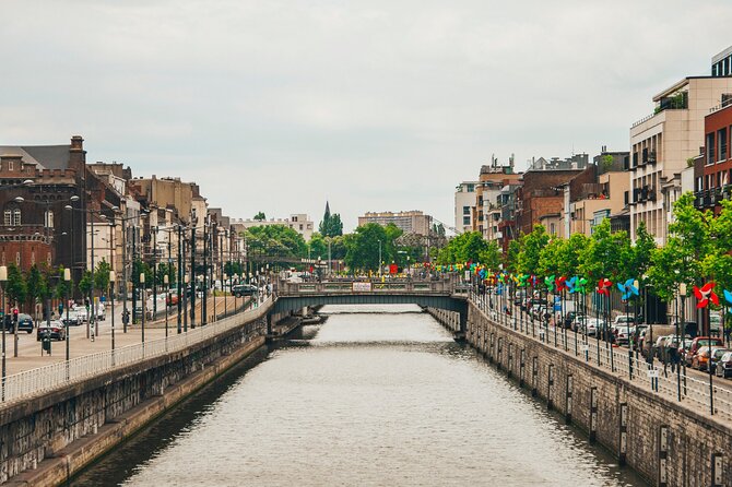 Brussels Highlights Self guided scavenger hunt and Walking Tour - Manneken Pis and the heart of old Brussels